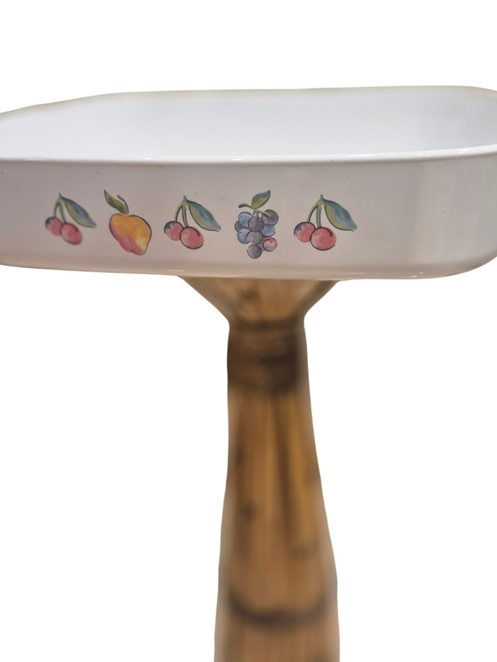 Vintage CorningWare 4 liter casserole dish in the "Fruit Basket" pattern, A-21-B